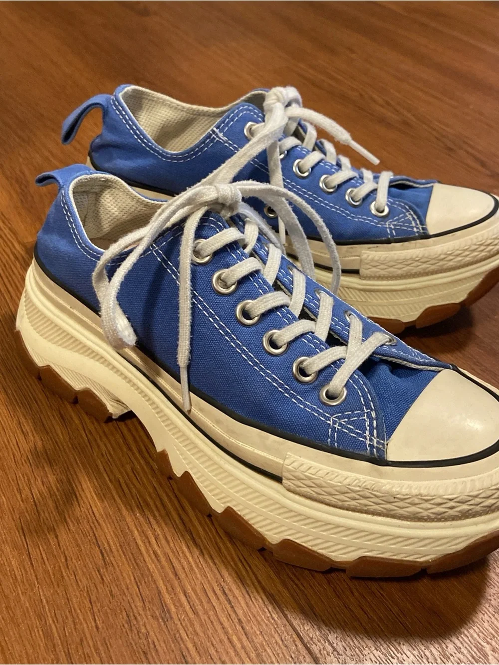 Converse Trekwave Blue Platform